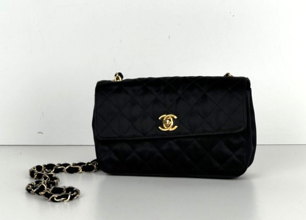 Chanel Satin Quilted CC Flap Mini Bag Vintage in Black with Gold HW E8